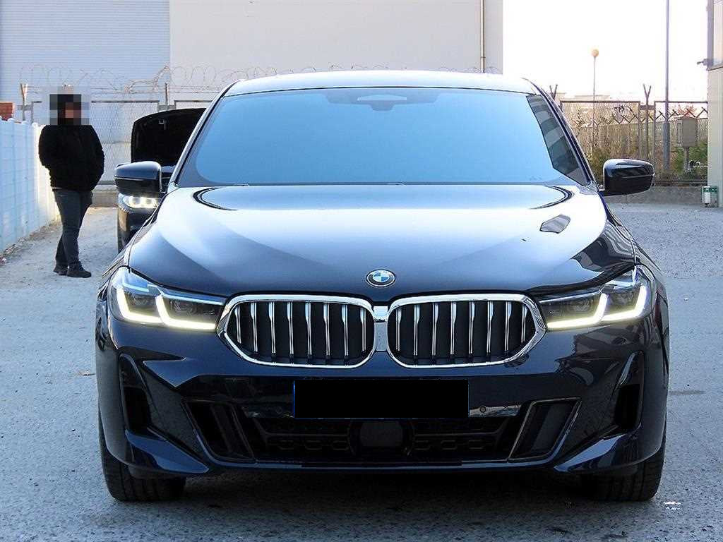 BMW Gran Turismo — photo 01