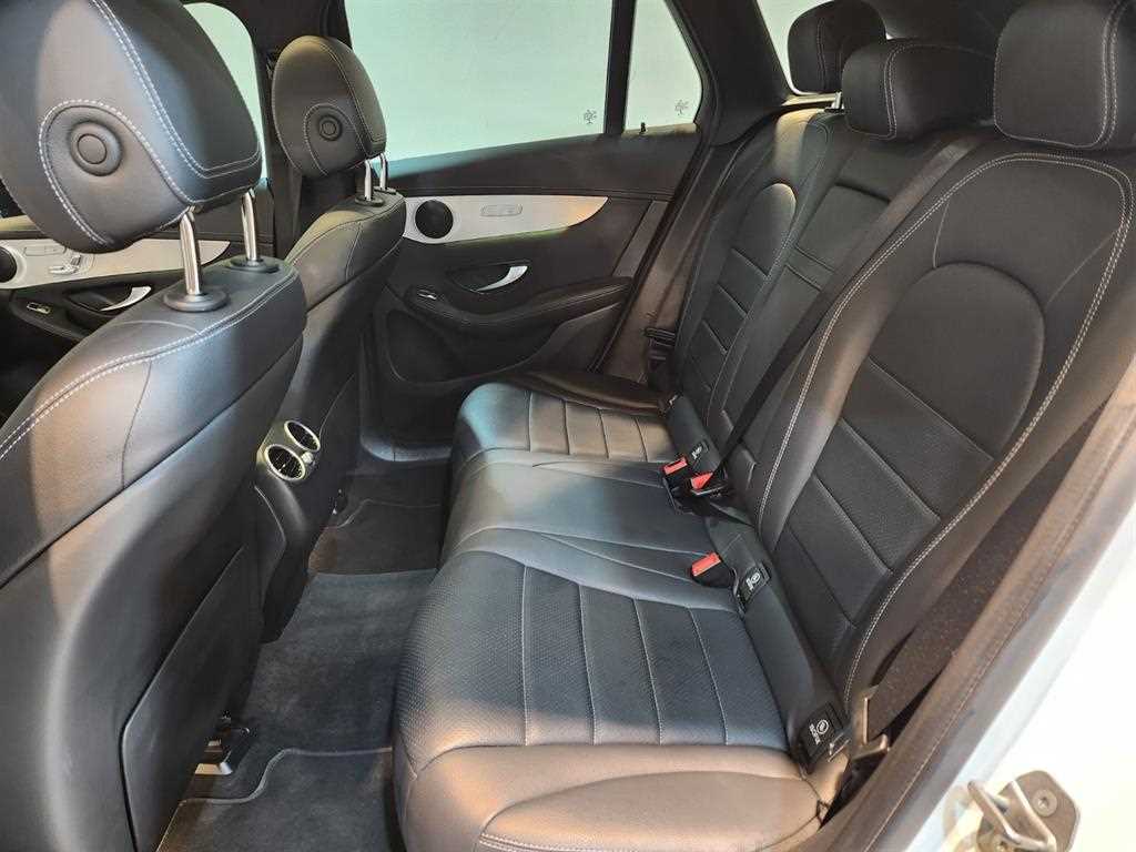 Mercedes-Benz GLC-Class — photo 07