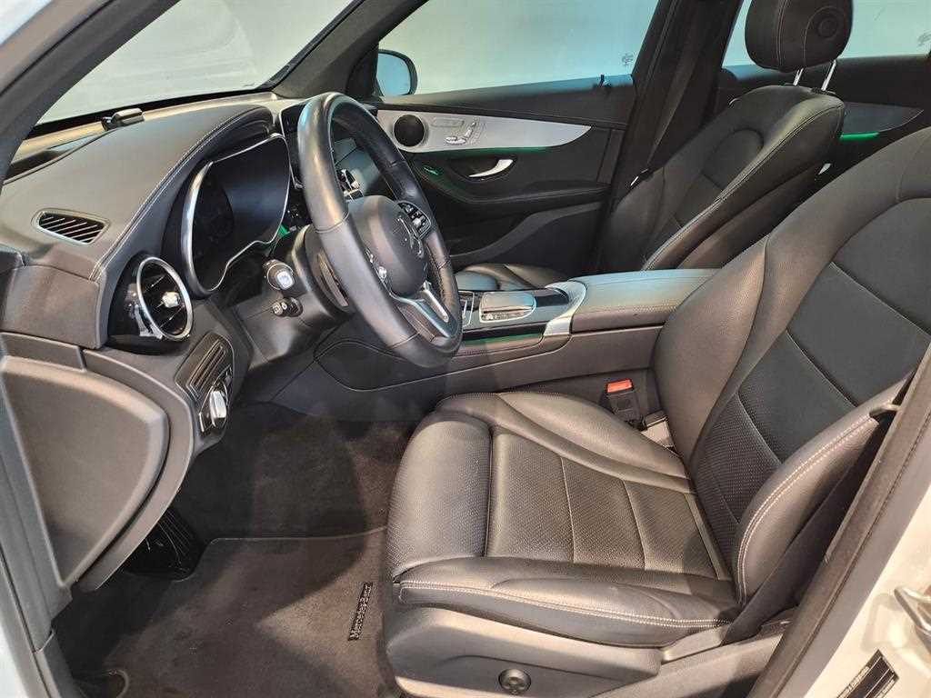 Mercedes-Benz GLC-Class — photo 11