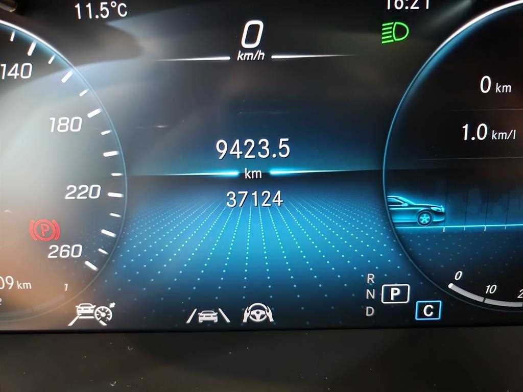 Mercedes-Benz GLC-Class — photo 13