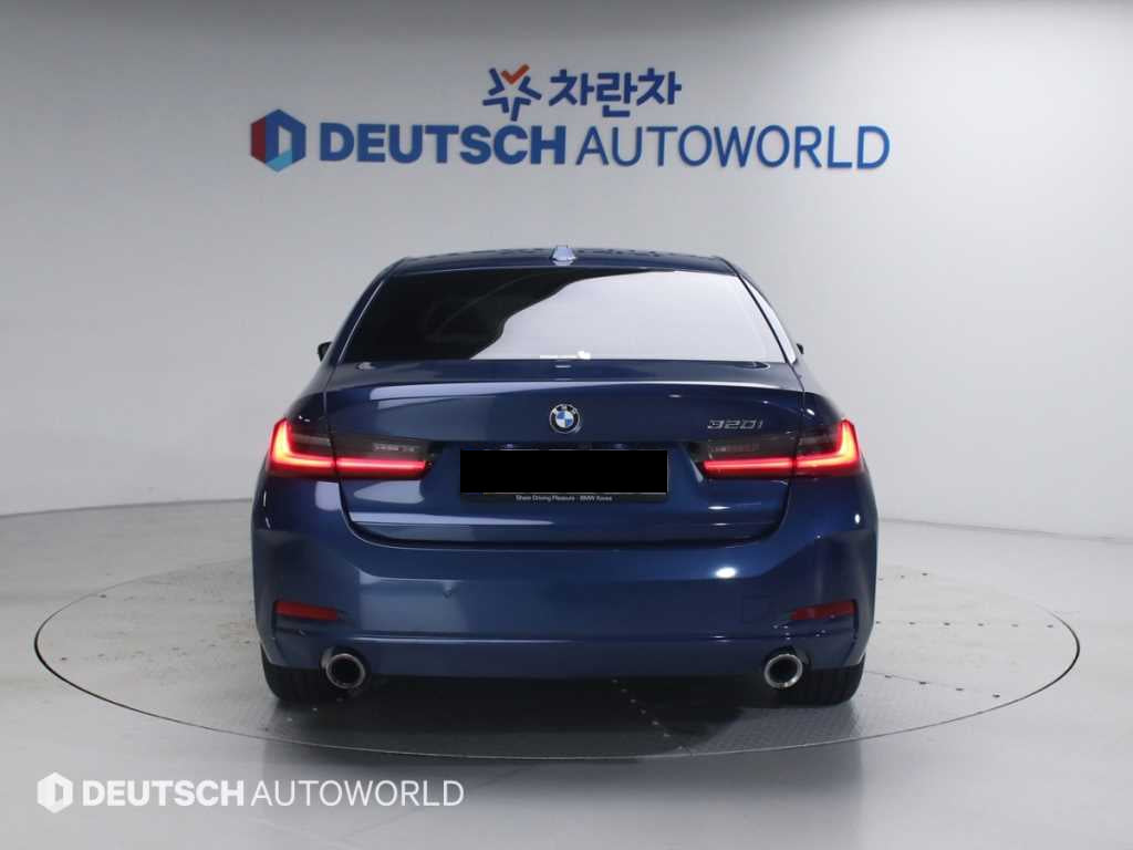 BMW 3-Series — photo 04