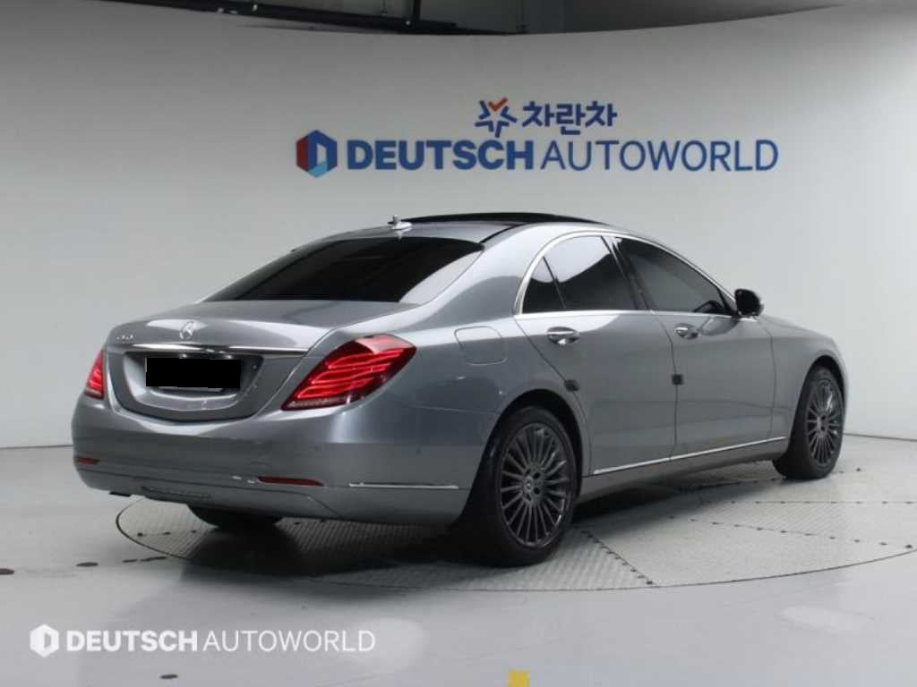 Mercedes-Benz S-Class — photo 02