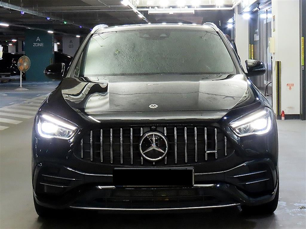 Mercedes-Benz GLA-Class — photo 02