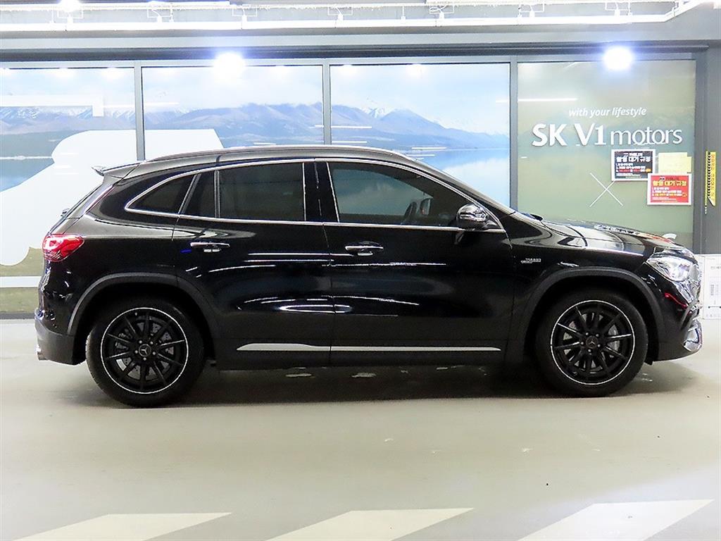 Mercedes-Benz GLA-Class — photo 03