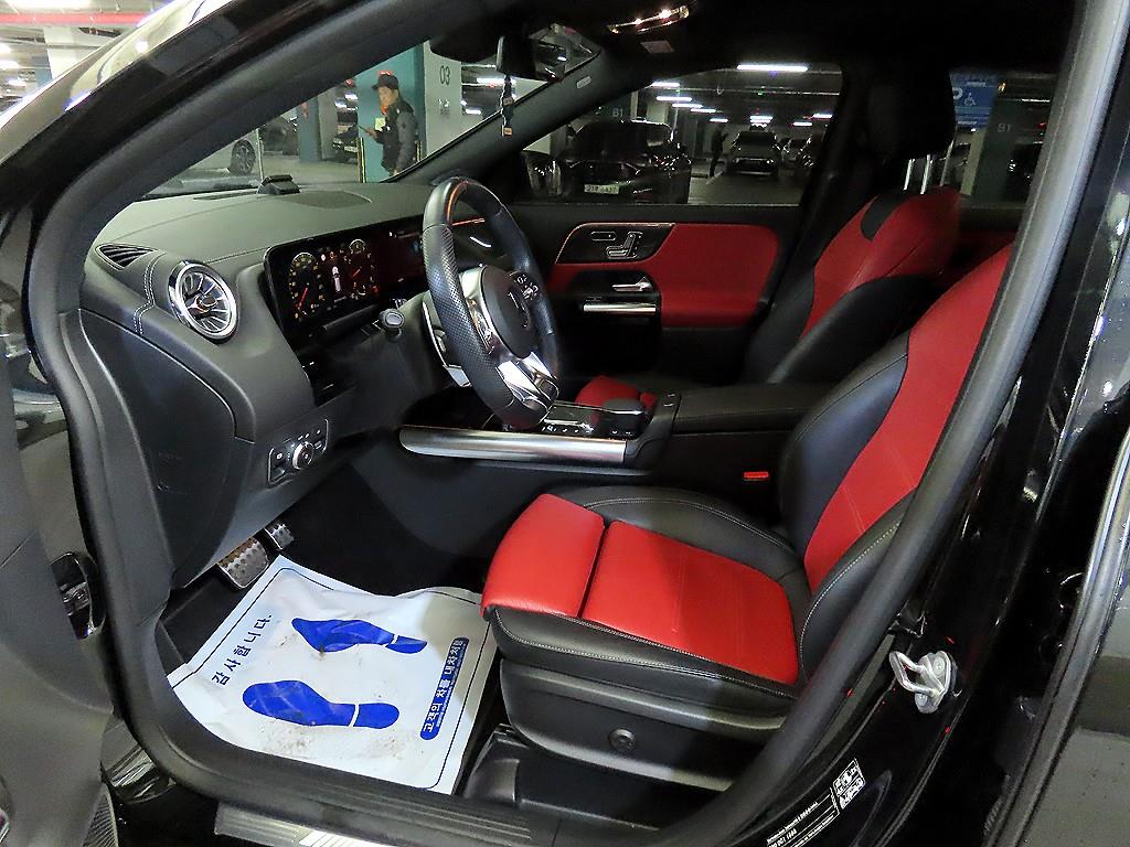 Mercedes-Benz GLA-Class — photo 06