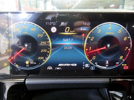 Mercedes-Benz GLA-Class — photo 09