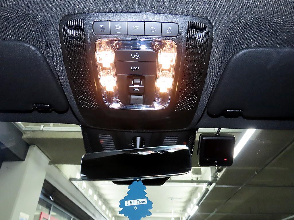 Mercedes-Benz GLA-Class — photo 15