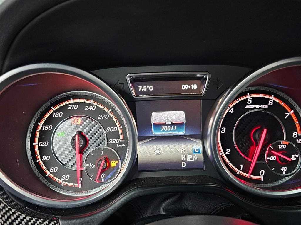 Mercedes-Benz GLE-Class — photo 09