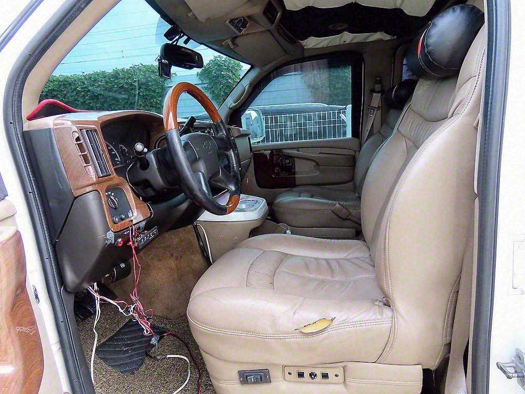 CHEVROLET Express Van — photo 05