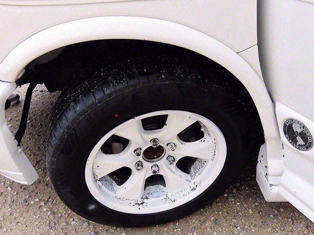 CHEVROLET Express Van — photo 20