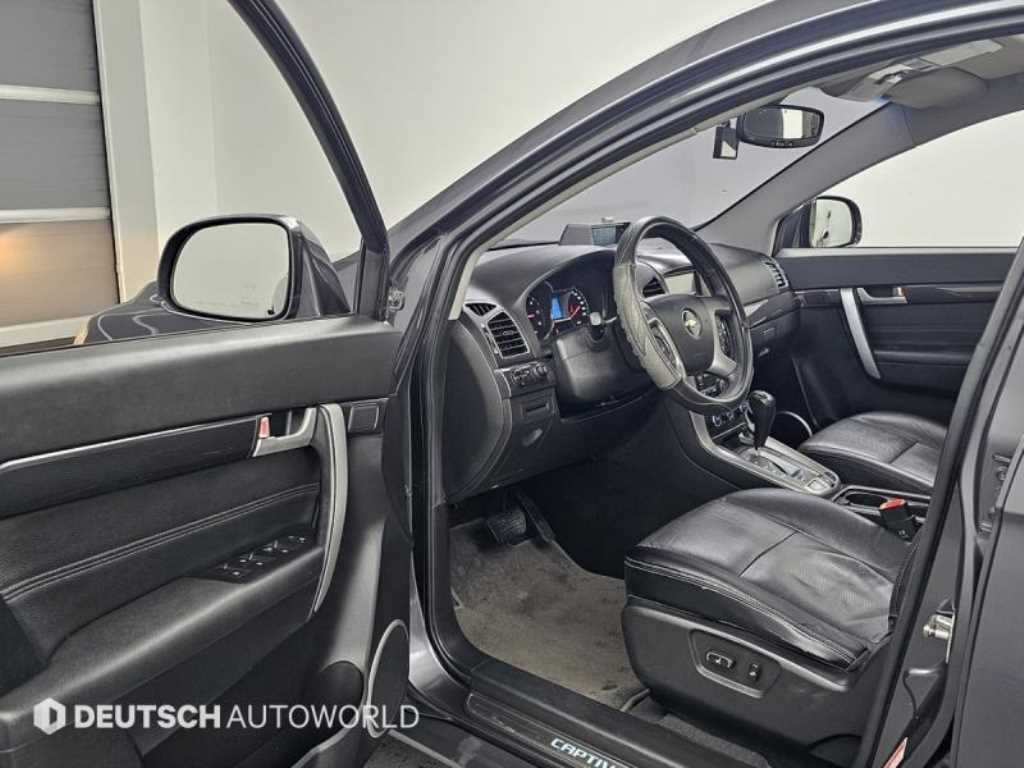 CHEVROLET Captiva — photo 11