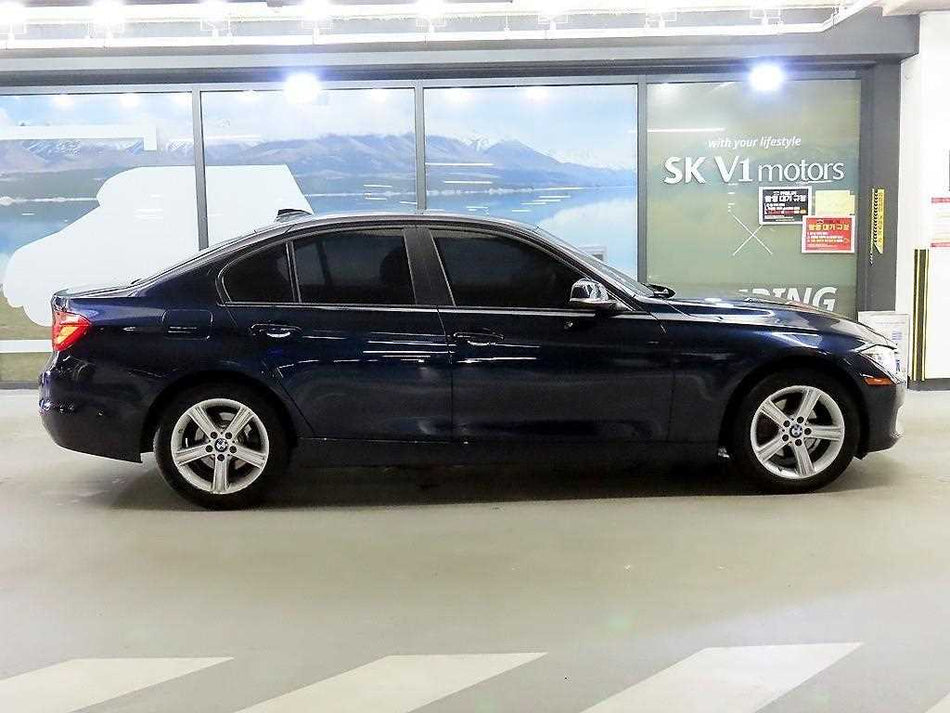 BMW 3-Series — photo 03