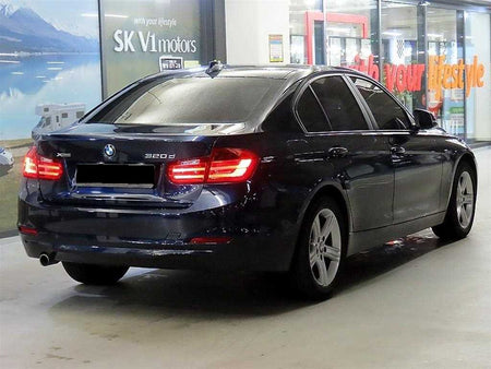 BMW 3-Series — photo 04