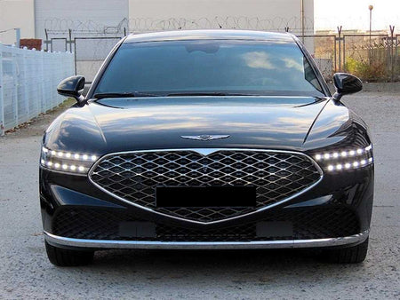 Genesis G90 — photo 01