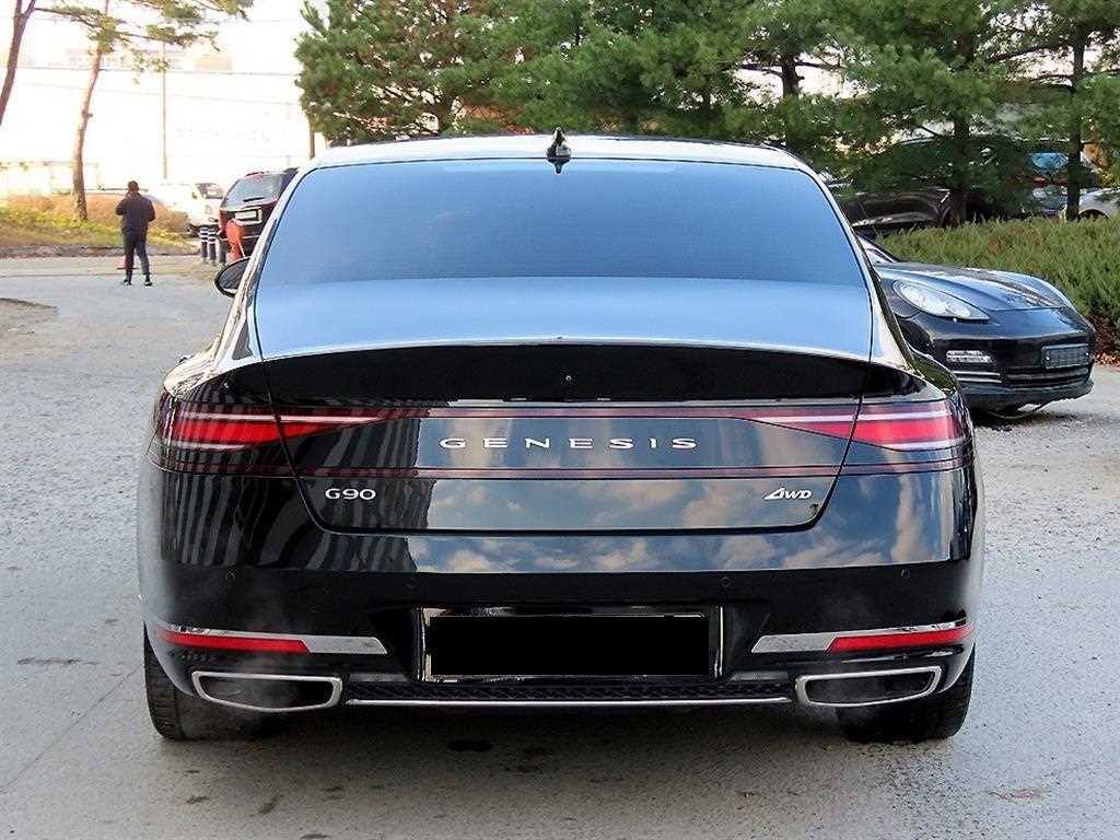 Genesis G90 — photo 04