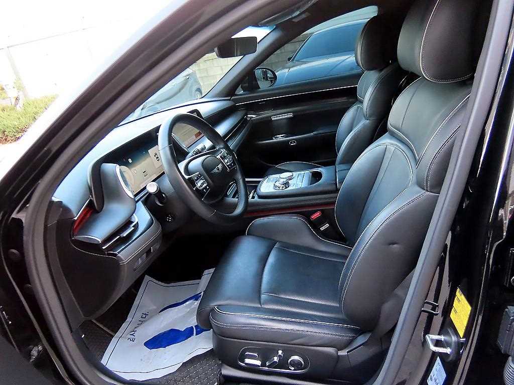Genesis G90 — photo 05