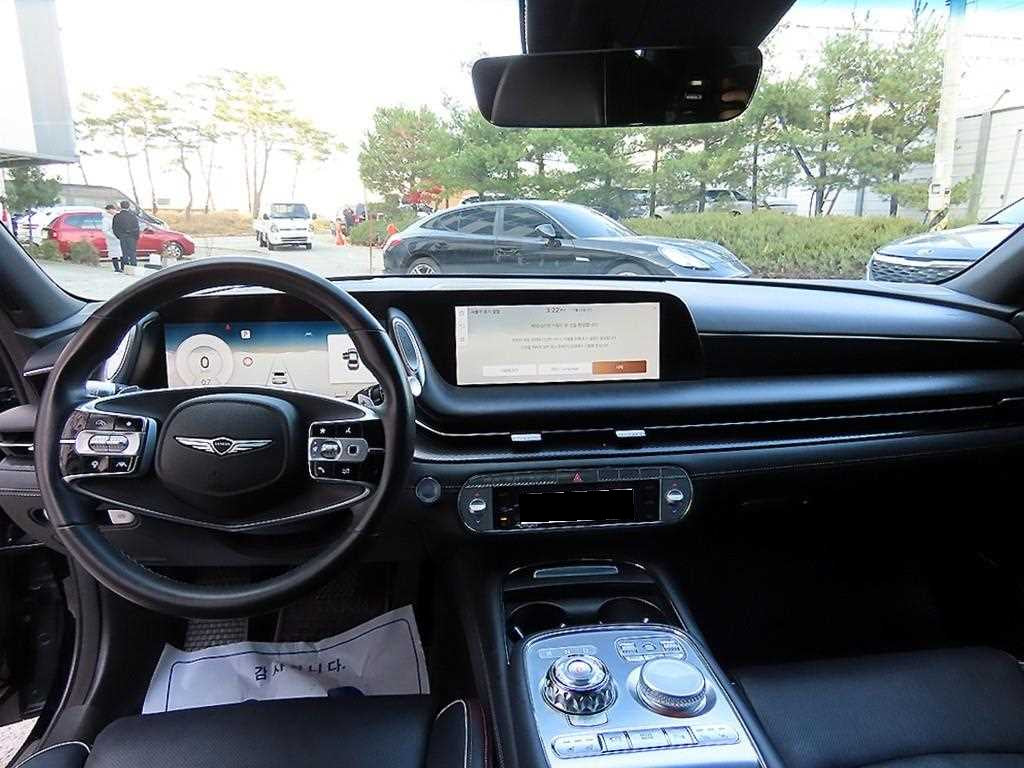 Genesis G90 — photo 07
