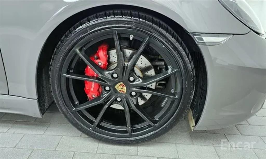 Porsche 718 — photo 05