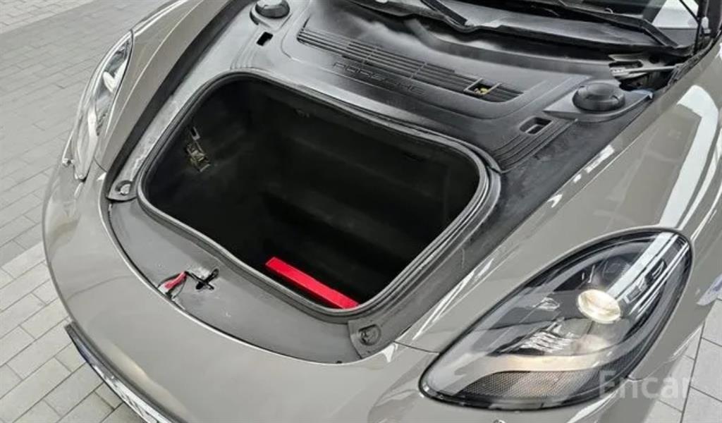 Porsche 718 — photo 06