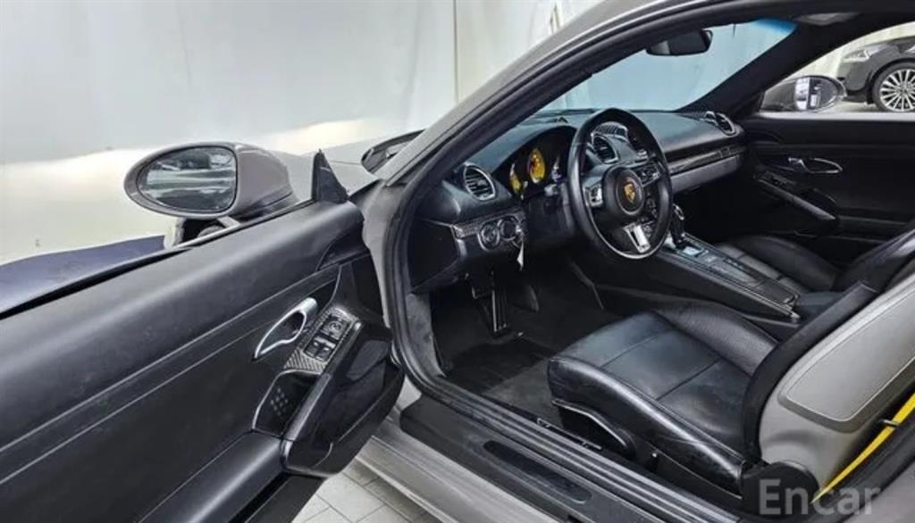 Porsche 718 — photo 10