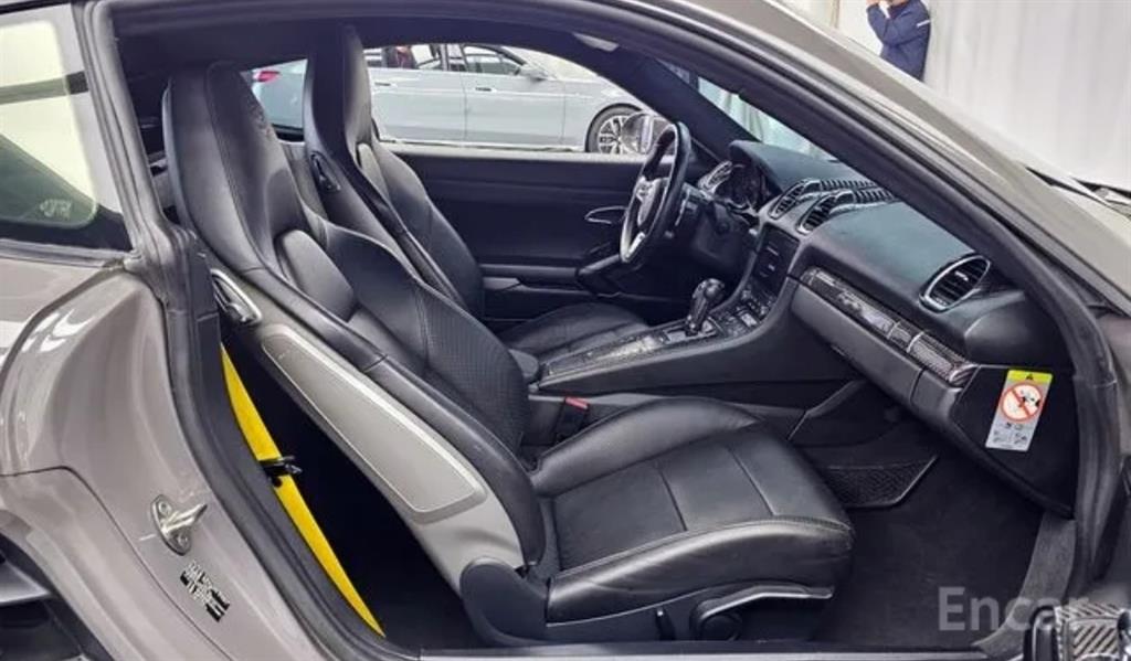 Porsche 718 — photo 11