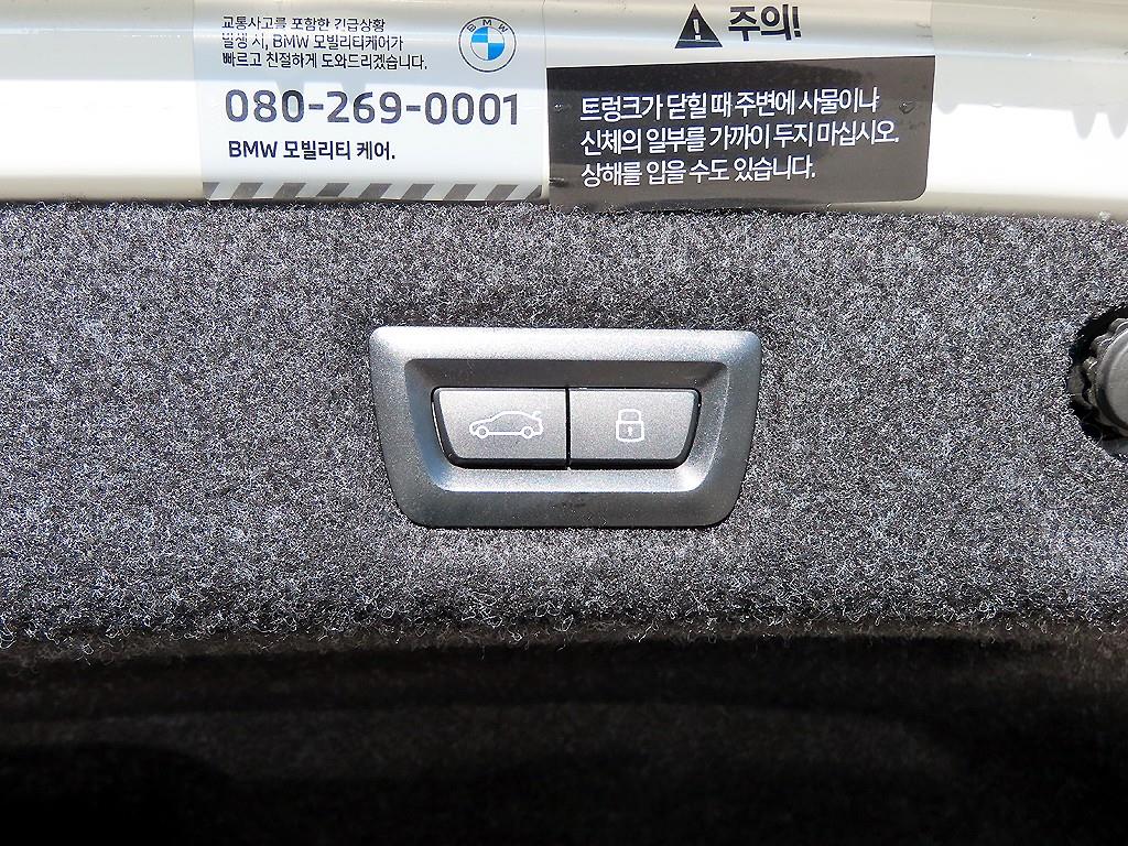 BMW 5-Series — photo 17