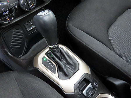 Jeep Renegade — photo 10