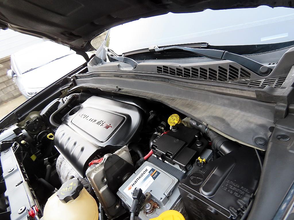 Jeep Renegade — photo 17