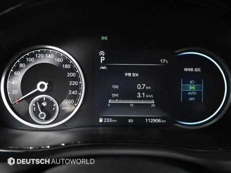 Genesis GV70 — photo 08