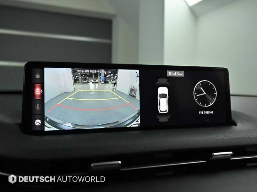 Genesis GV70 — photo 15