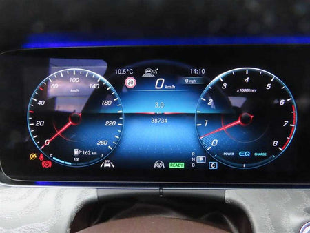 Mercedes-Benz CLS-Class — photo 10