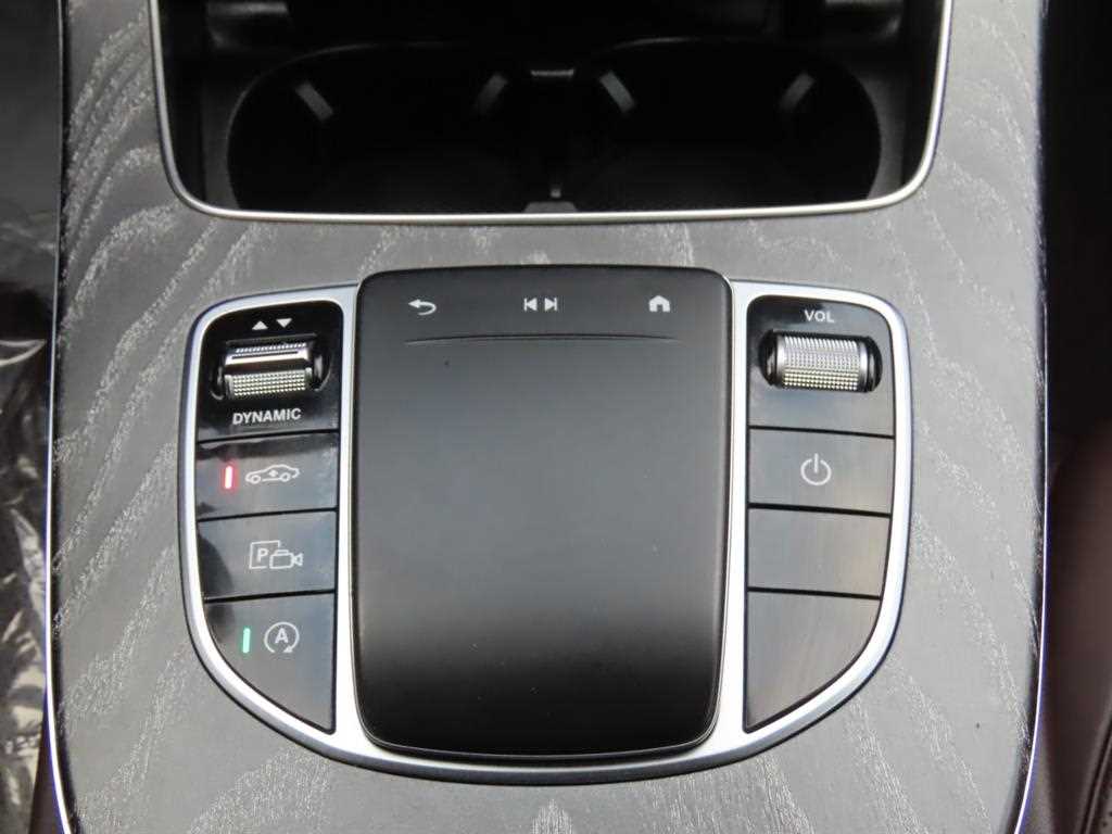 Mercedes-Benz CLS-Class — photo 15