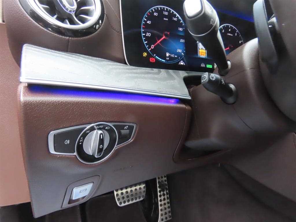 Mercedes-Benz CLS-Class — photo 16