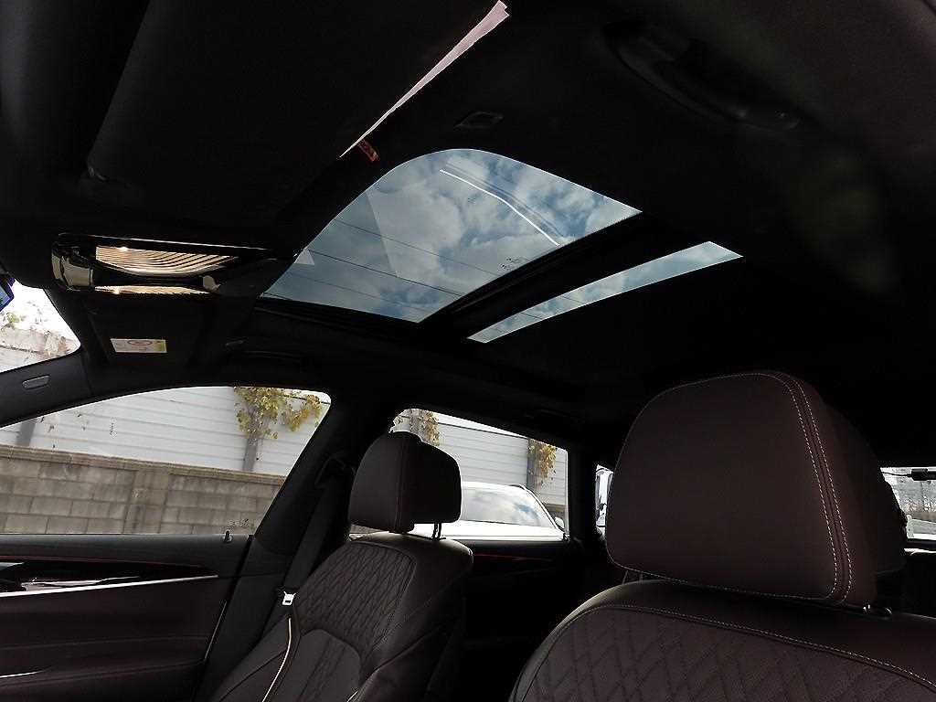 BMW Gran Turismo — photo 17