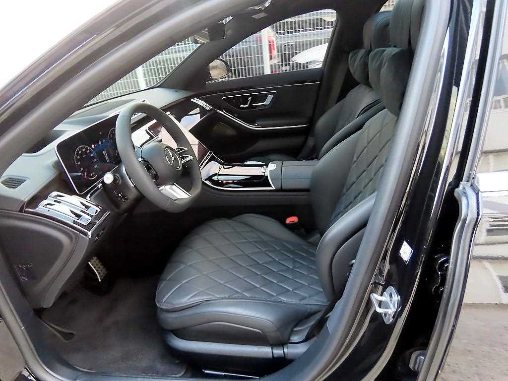 Mercedes-Benz S-Class — photo 05