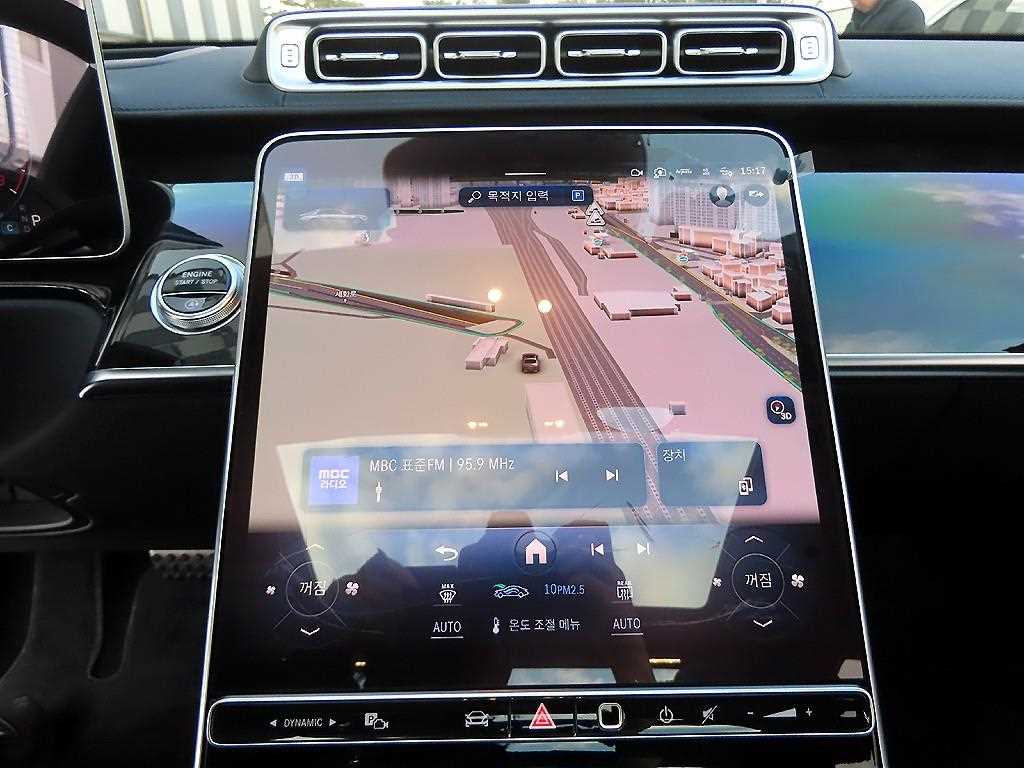 Mercedes-Benz S-Class — photo 13