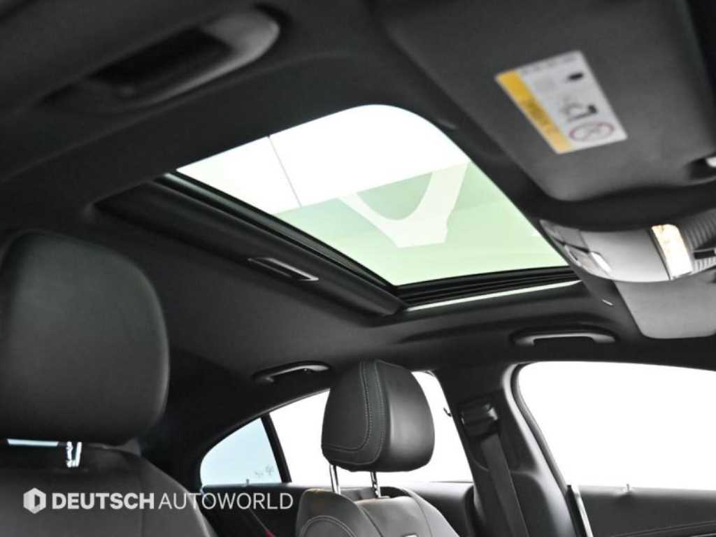 Mercedes-Benz CLS-Class — photo 19