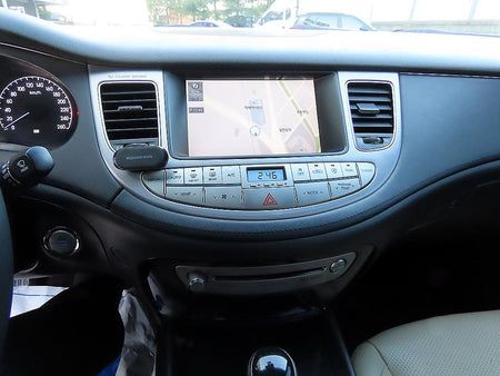 Hyundai Genesis — photo 13