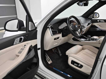 BMW X7 — photo 11
