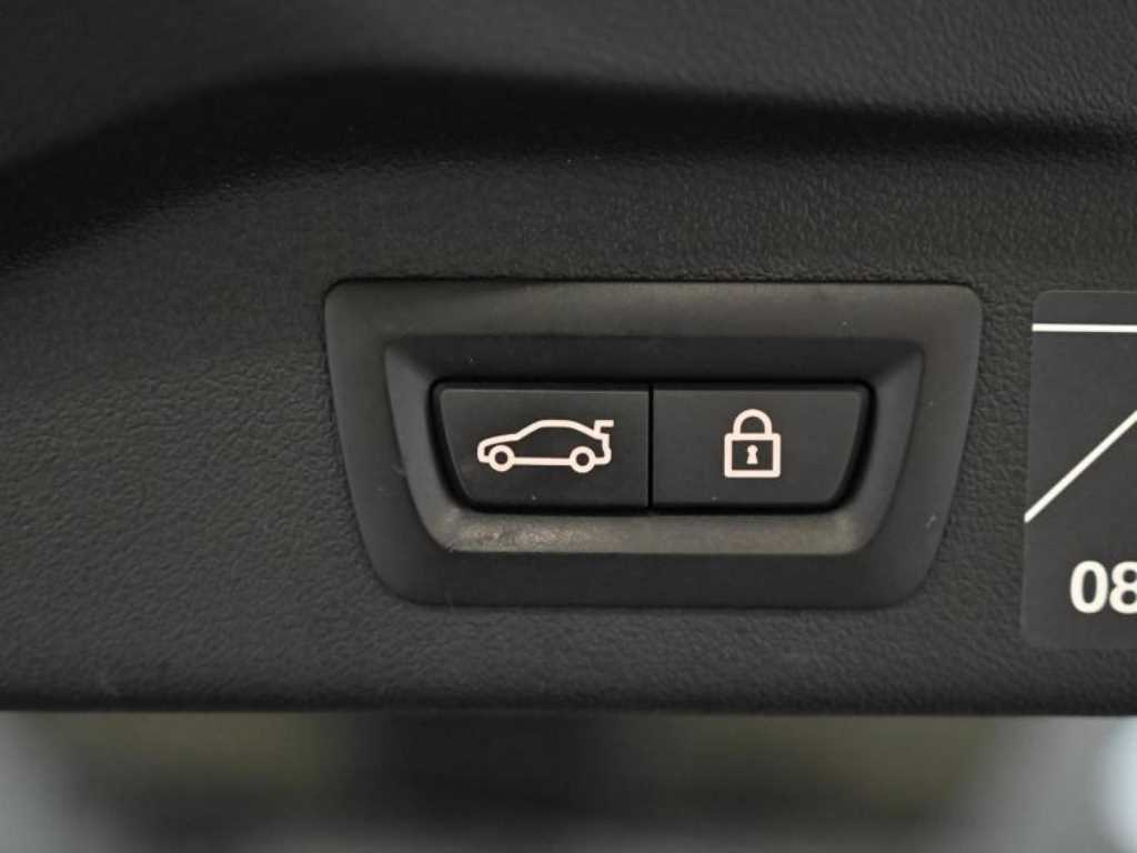 BMW X7 — photo 20