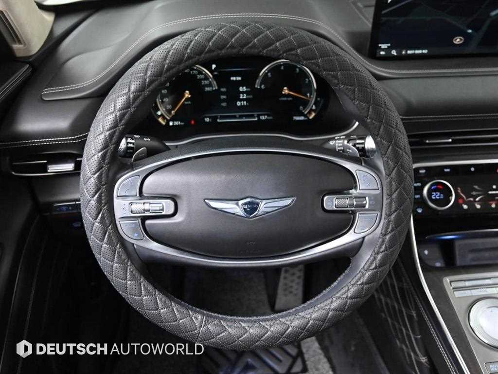 Genesis GV80 — photo 13