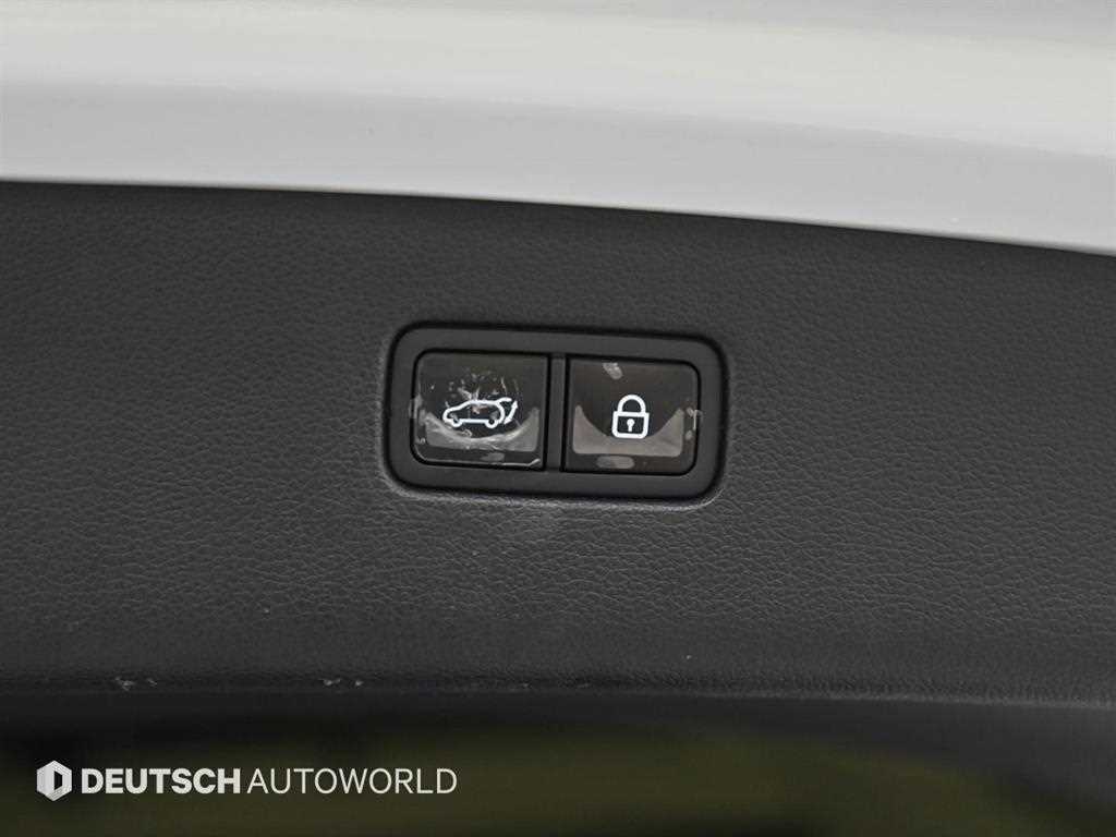 Genesis GV80 — photo 20
