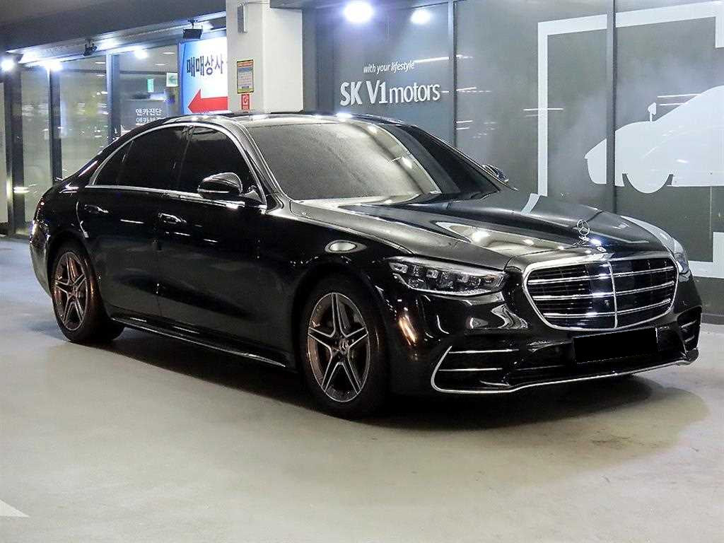 Mercedes-Benz S-Class — photo 01