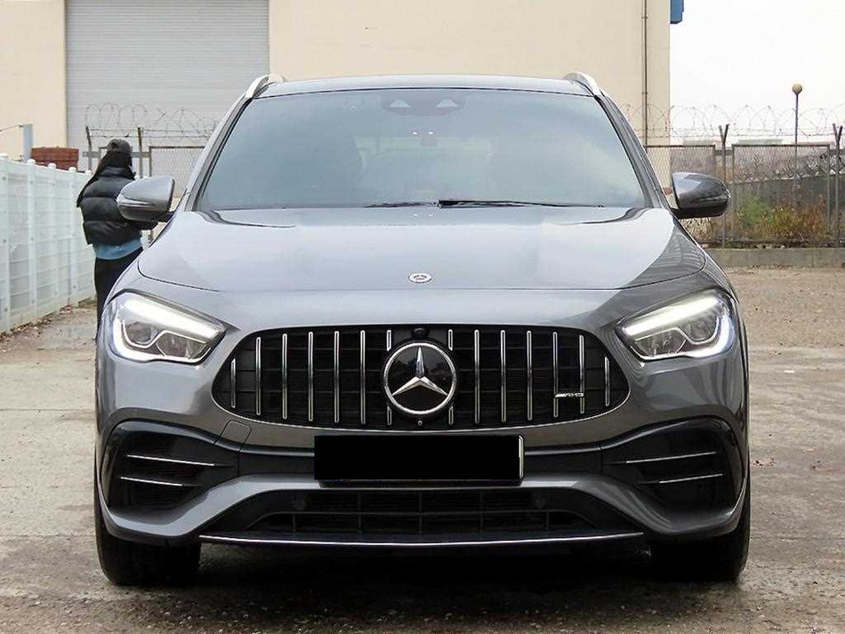 Mercedes-Benz GLA-Class — photo 01