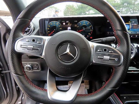 Mercedes-Benz GLA-Class — photo 08