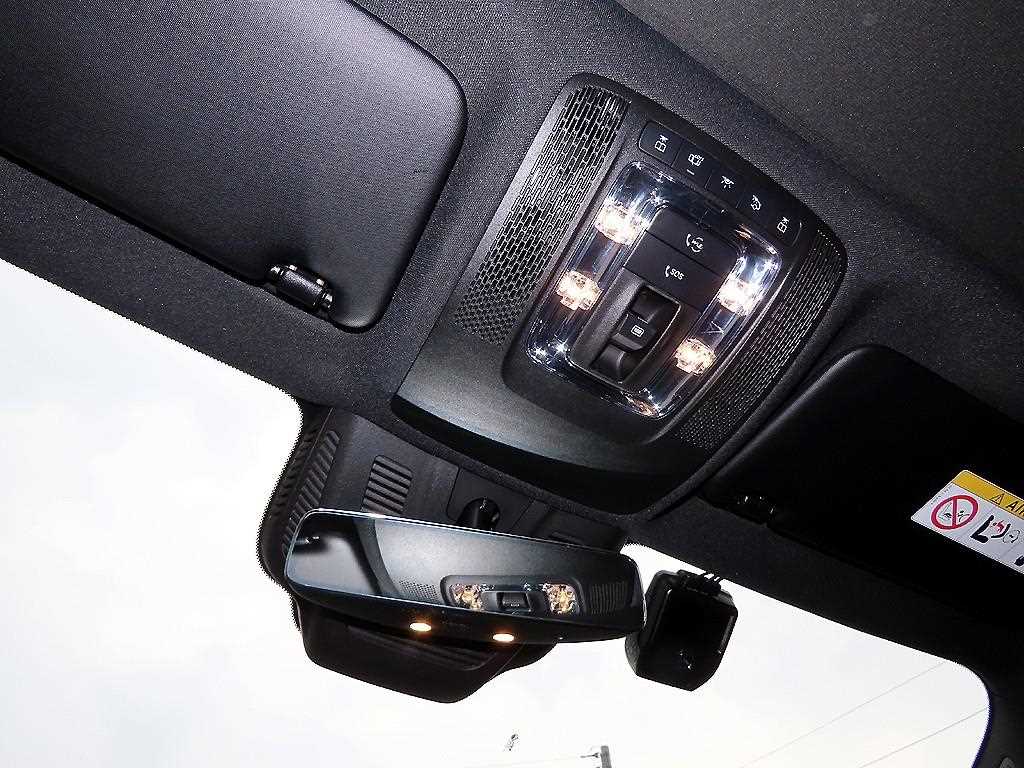 Mercedes-Benz GLA-Class — photo 16