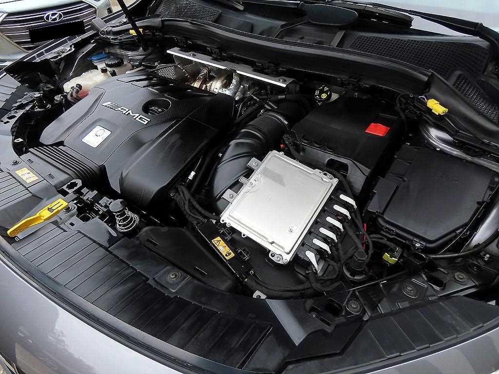 Mercedes-Benz GLA-Class — photo 19