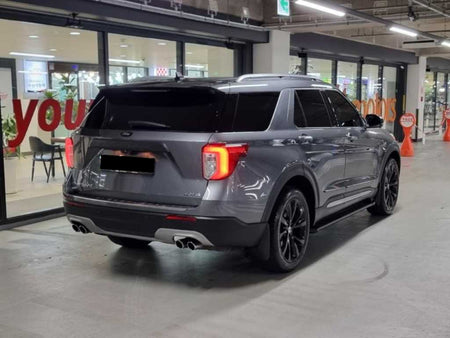 Ford Explorer — photo 03