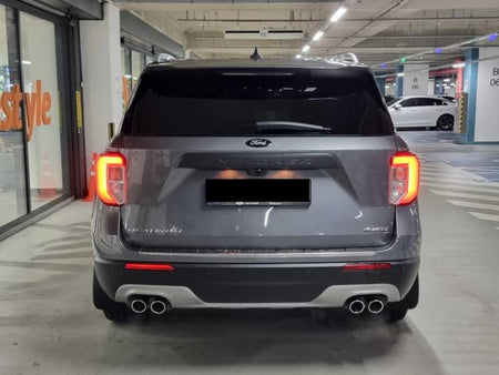 Ford Explorer — photo 04