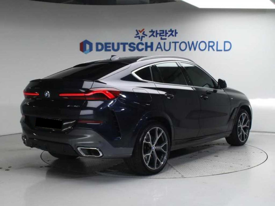 BMW X6 — photo 02